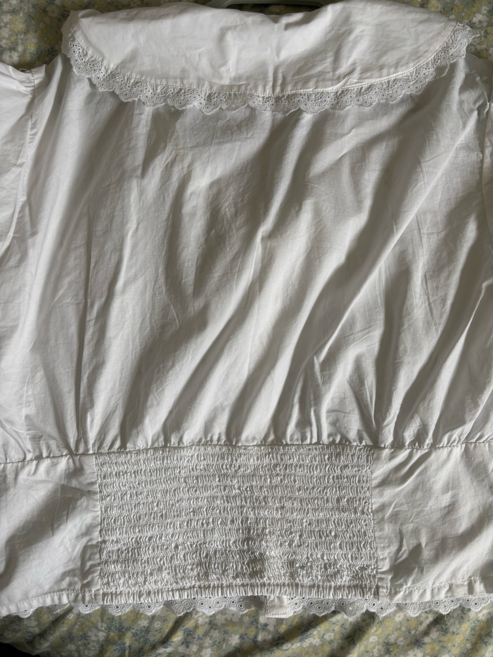 American Eagle Outfitters White Eyelet scalloped collar blouse- NWOT - Picture 7 of 8